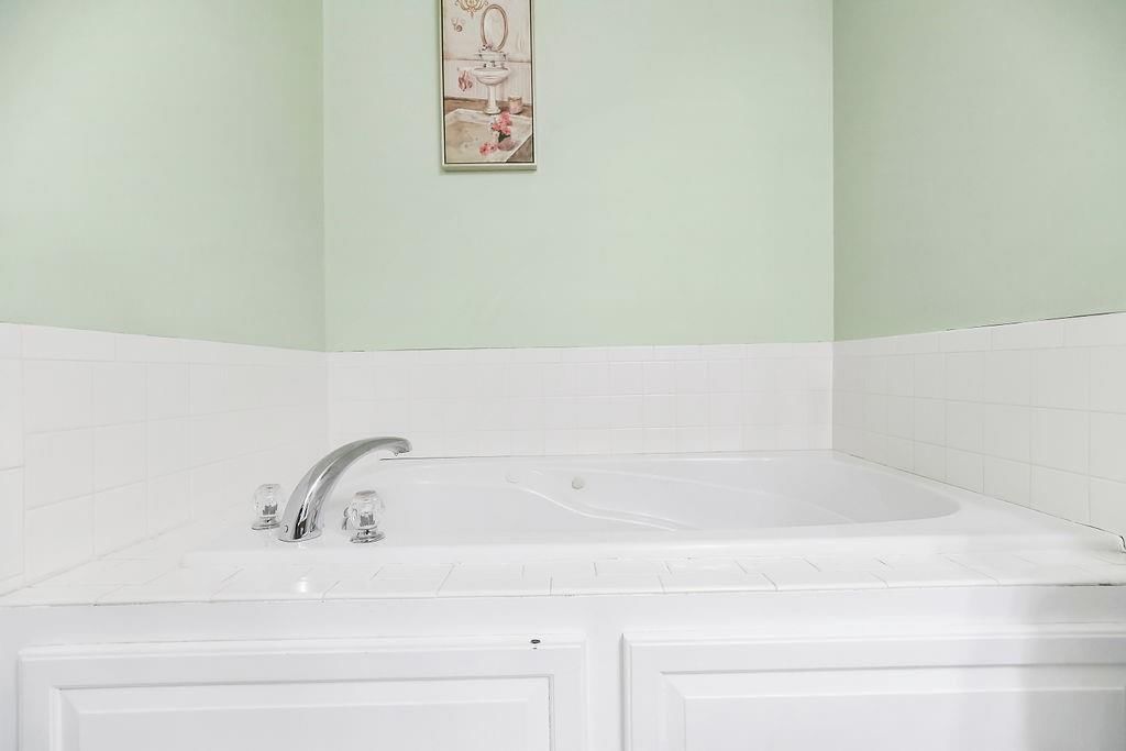 12418 E 55th Terrace — photo 19