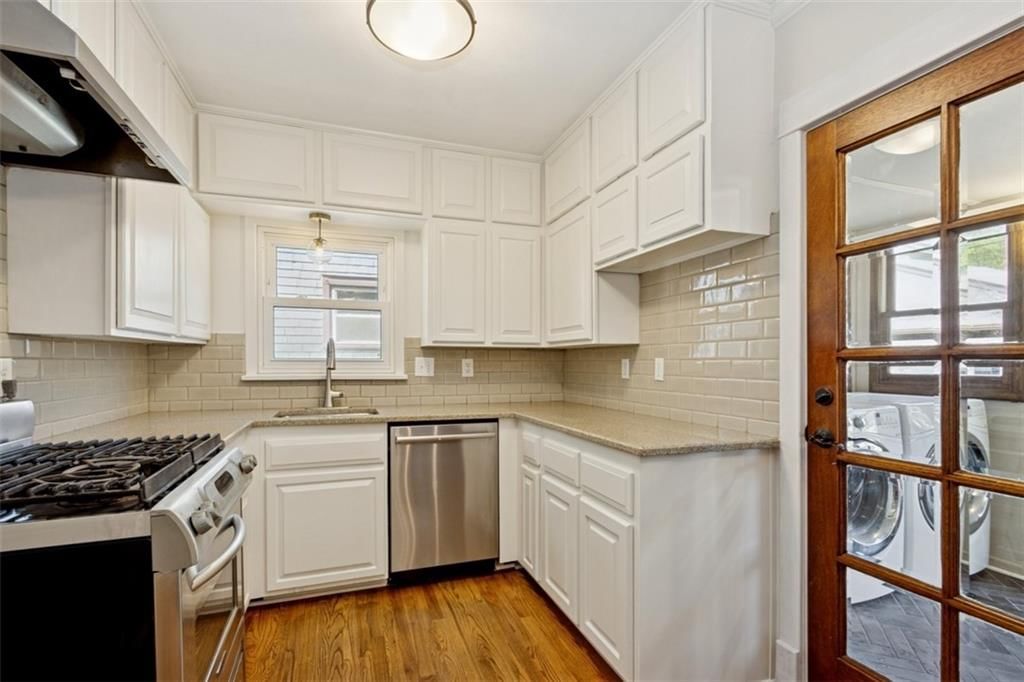 4237 Kenwood Avenue — photo 13