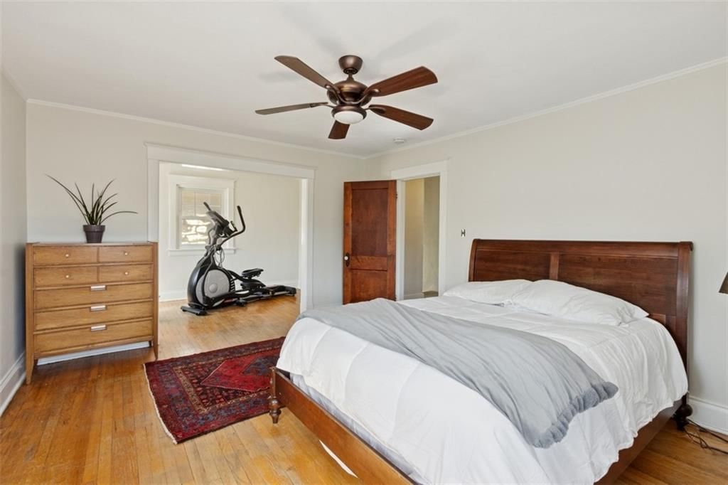 4237 Kenwood Avenue — photo 19