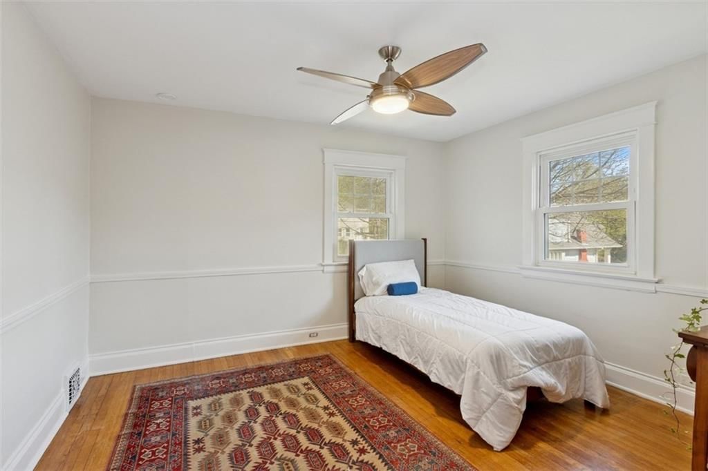4237 Kenwood Avenue — photo 22
