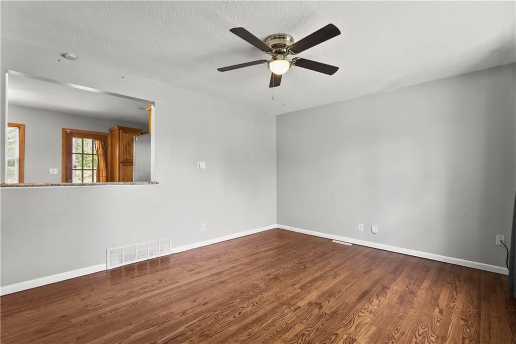 3208 Vest Avenue — photo 11