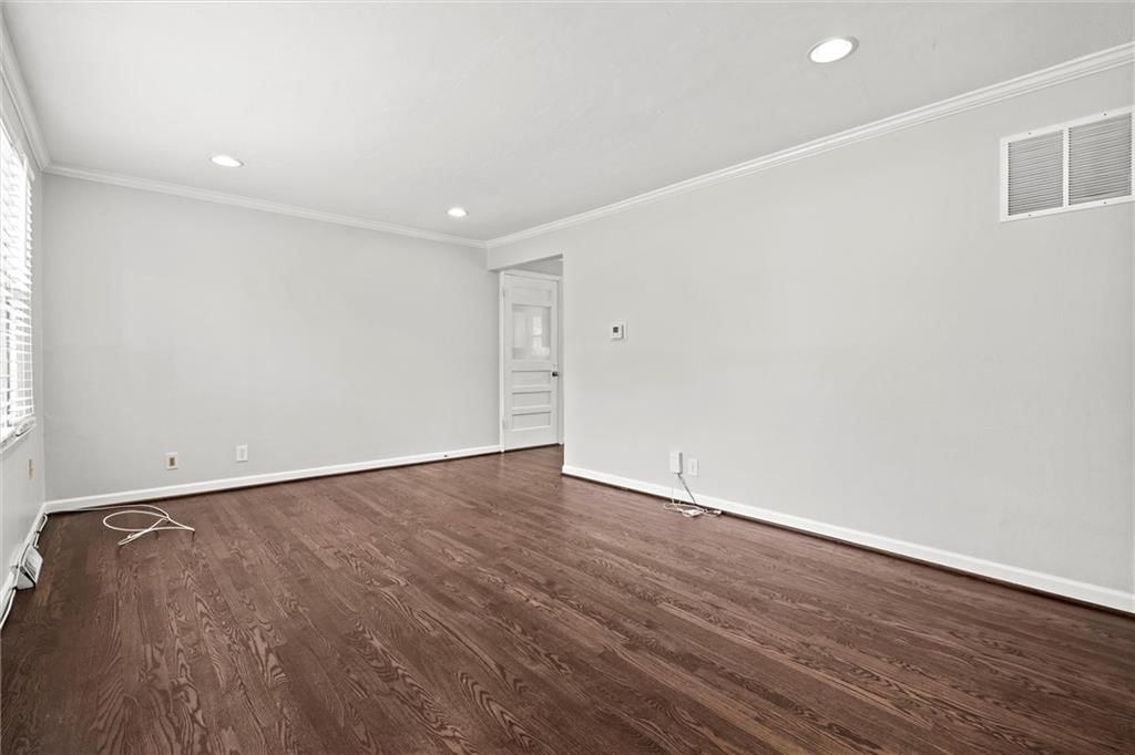 7601 Robinson Street — photo 5