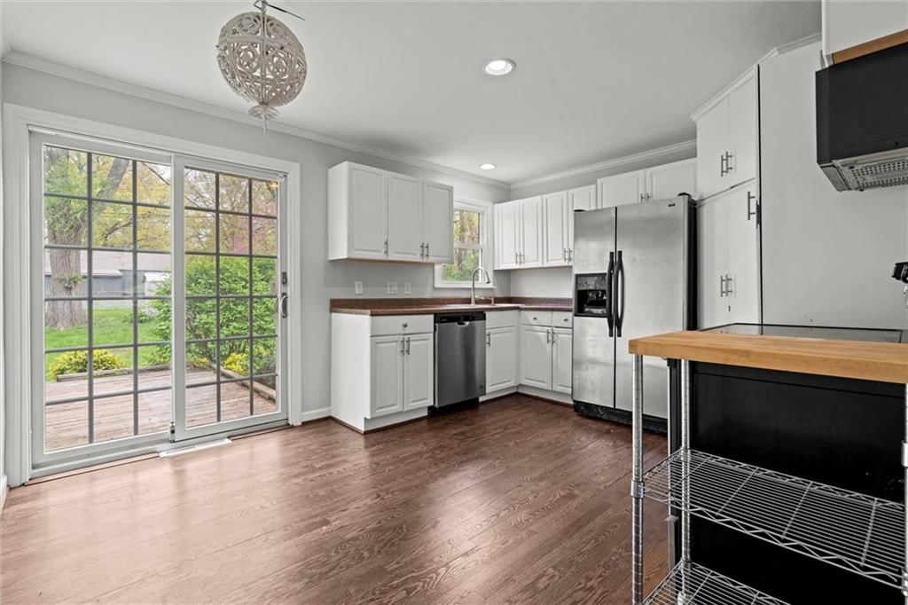 7601 Robinson Street — photo 8