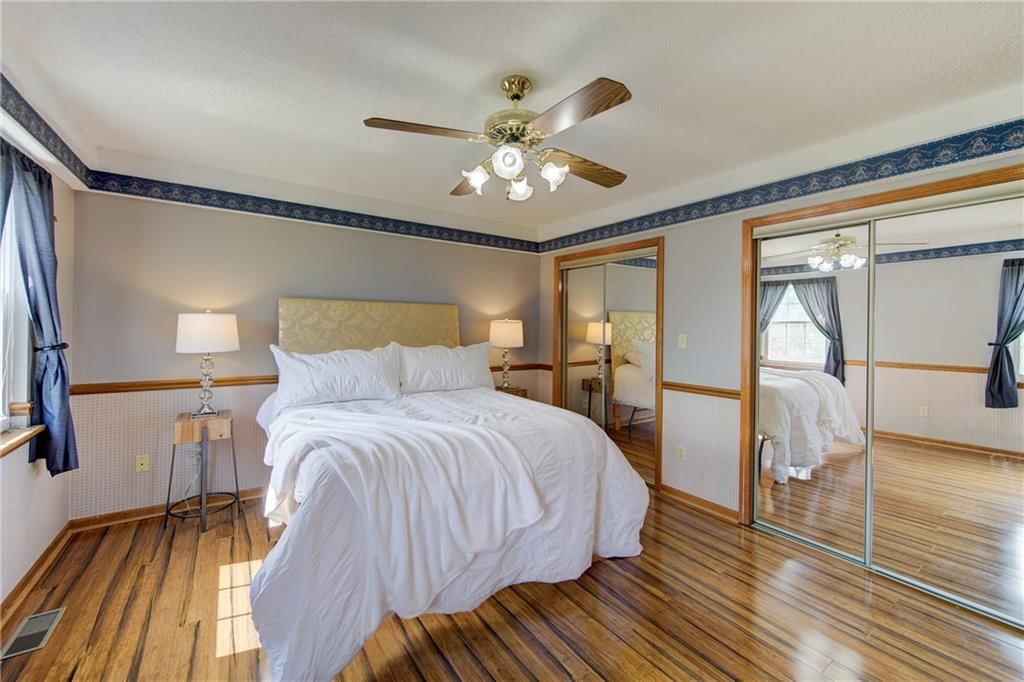 717 NE Aaron Drive — photo 17