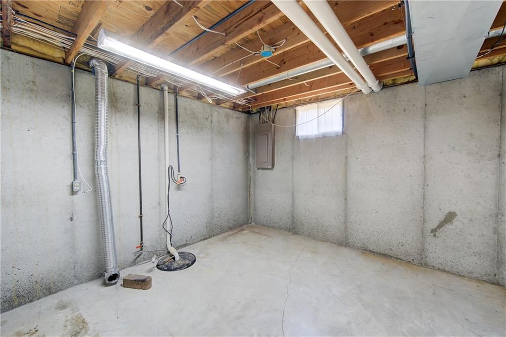 717 NE Aaron Drive — photo 31