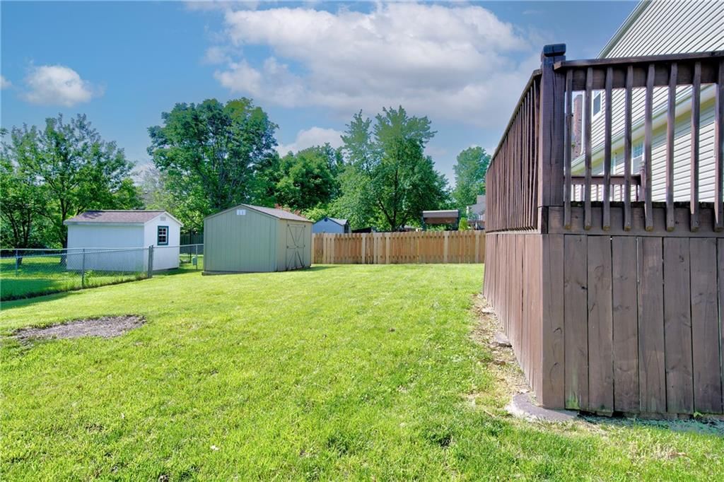 717 NE Aaron Drive — photo 35
