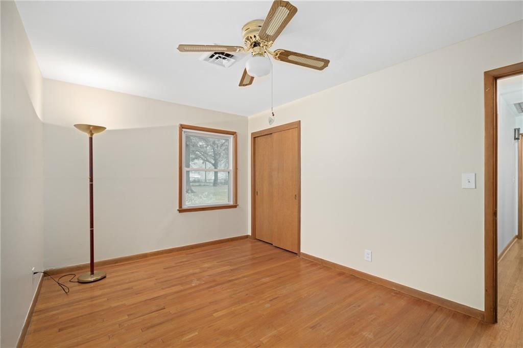 6810 Glenwood Street — photo 17