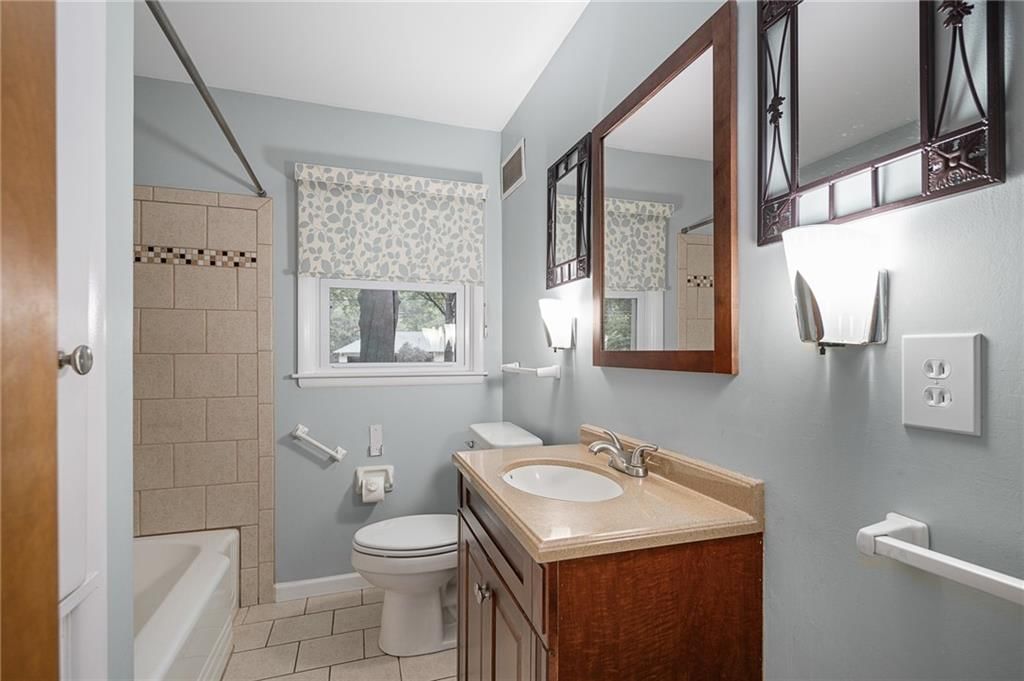 6810 Glenwood Street — photo 18