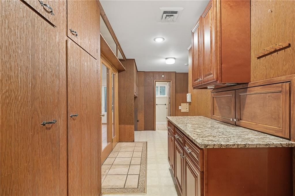 6810 Glenwood Street — photo 19