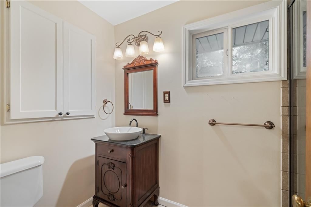 6810 Glenwood Street — photo 20