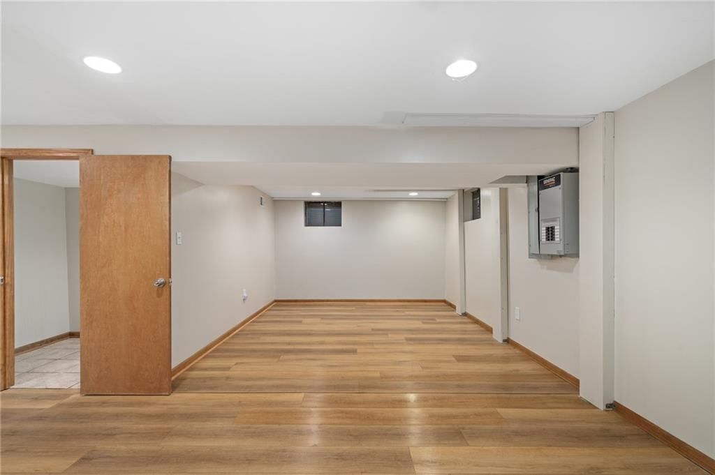 6810 Glenwood Street — photo 26