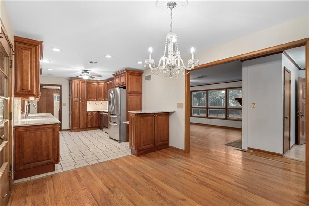 6810 Glenwood Street — photo 10