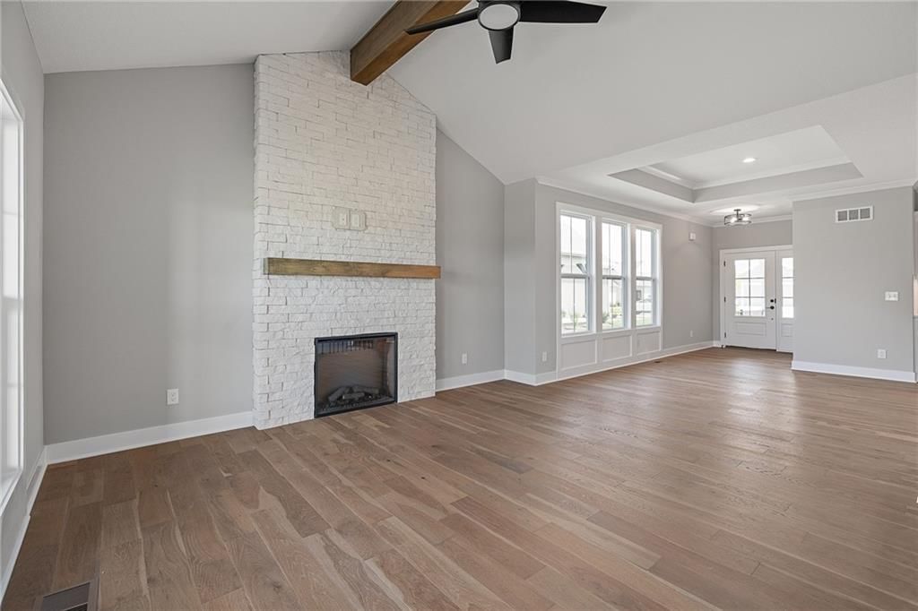 8266 Aurora Street — photo 18