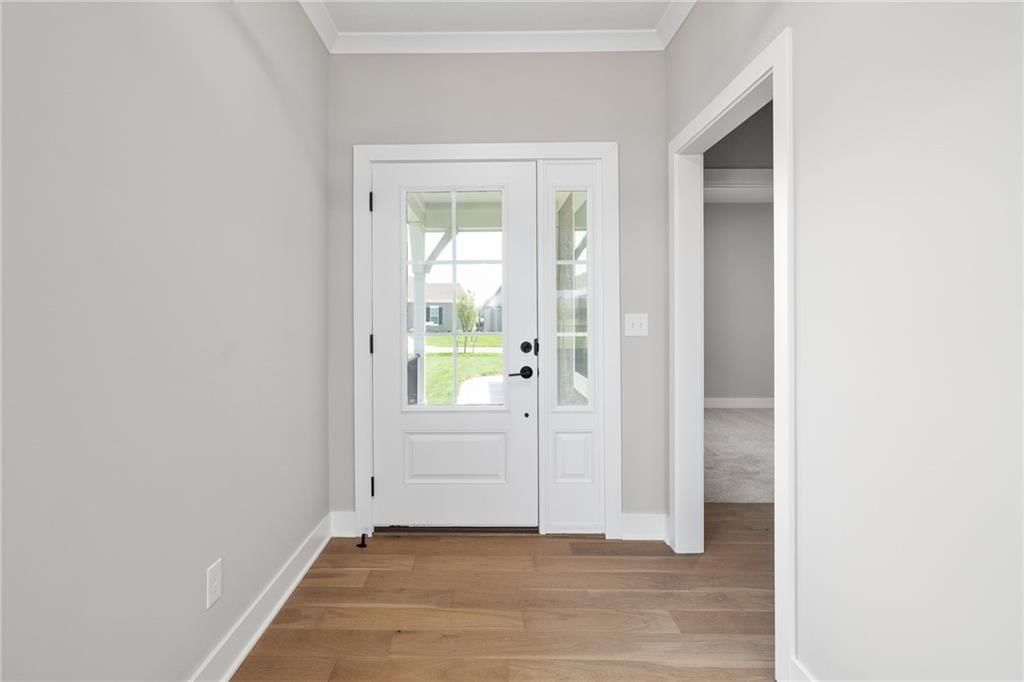 8266 Aurora Street — photo 8