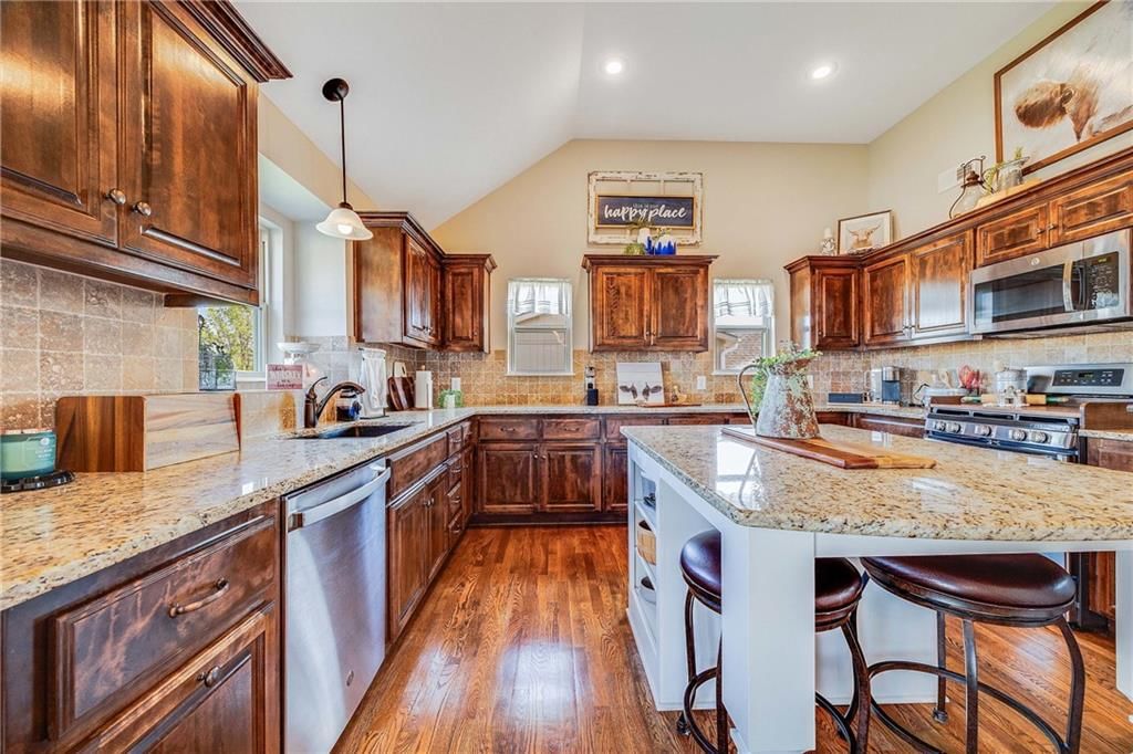 10015 N Wallace Avenue — photo 12
