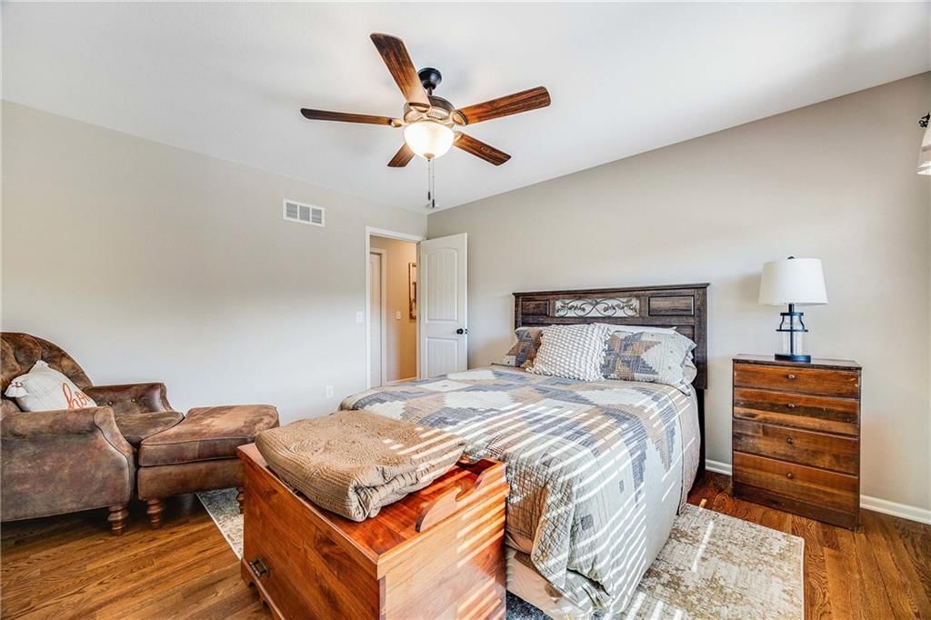 10015 N Wallace Avenue — photo 25