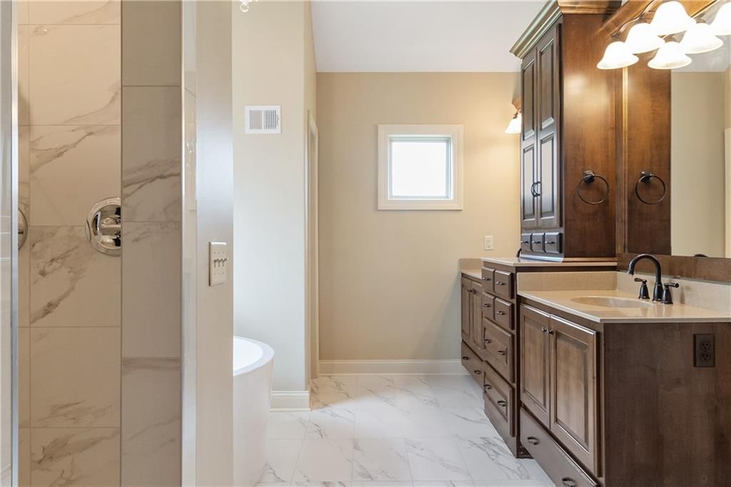 22414 W 61st Street — photo 27