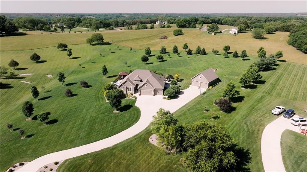17560 Smith's Mill Road — photo 3