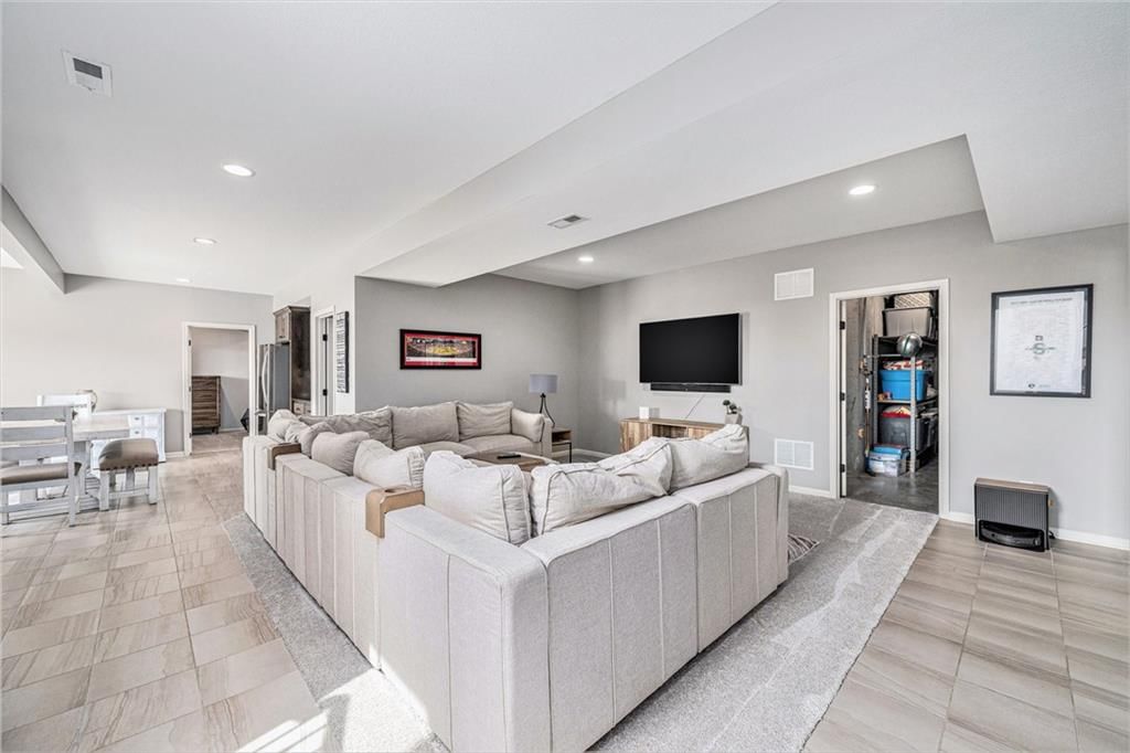 17560 Smith's Mill Road — photo 30