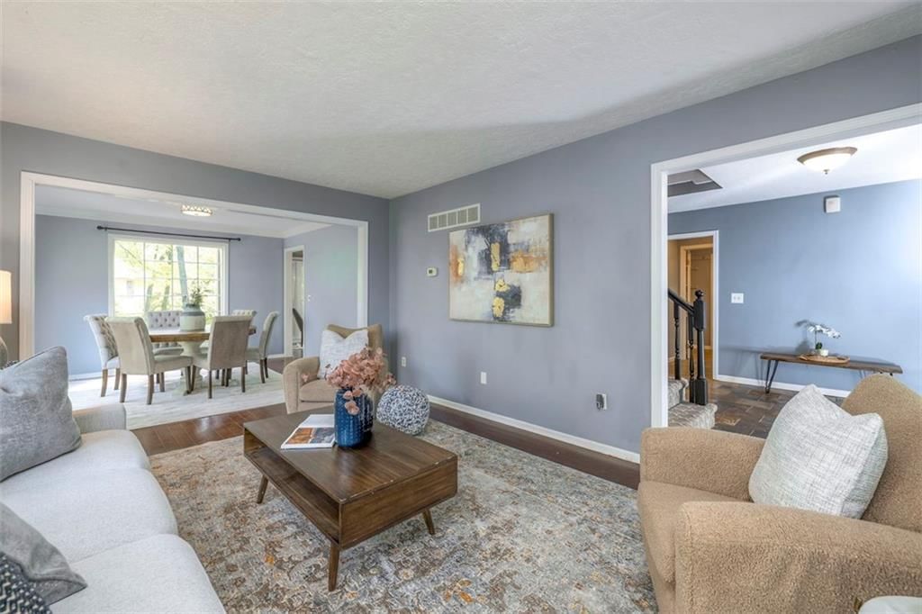 16045 Kenneth Road — photo 4