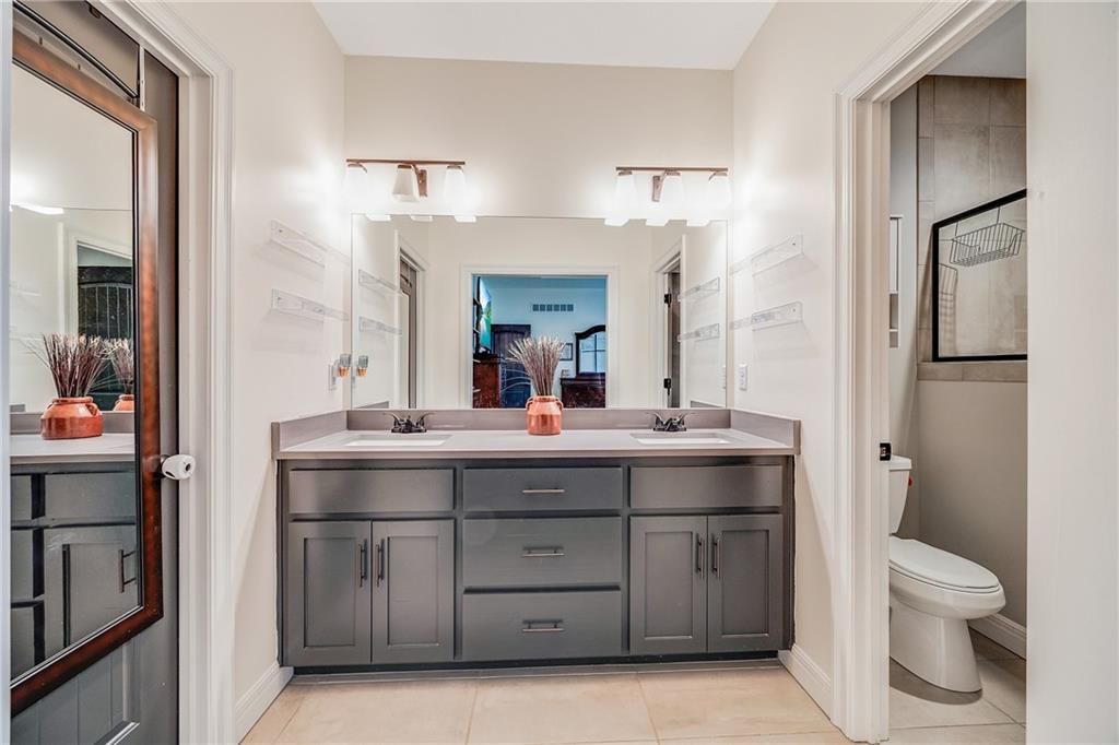 1400 NW Red Oak Court — photo 14