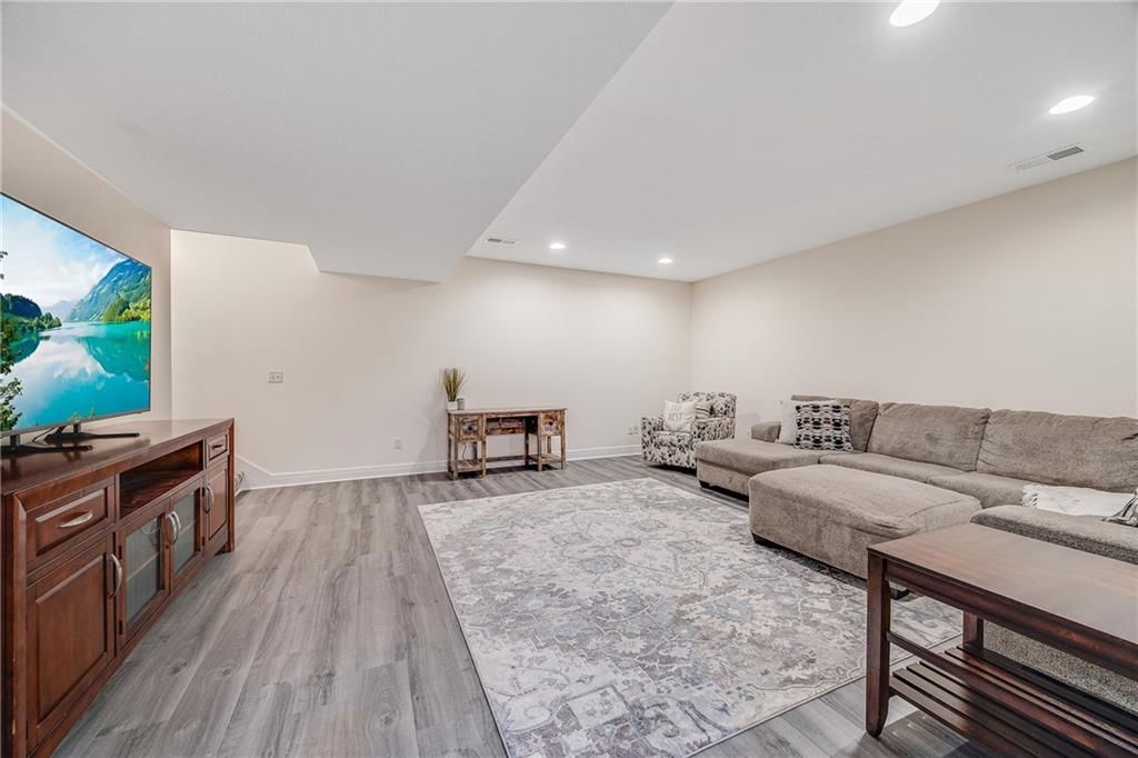 1400 NW Red Oak Court — photo 20