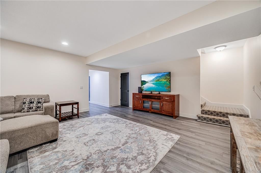 1400 NW Red Oak Court — photo 22