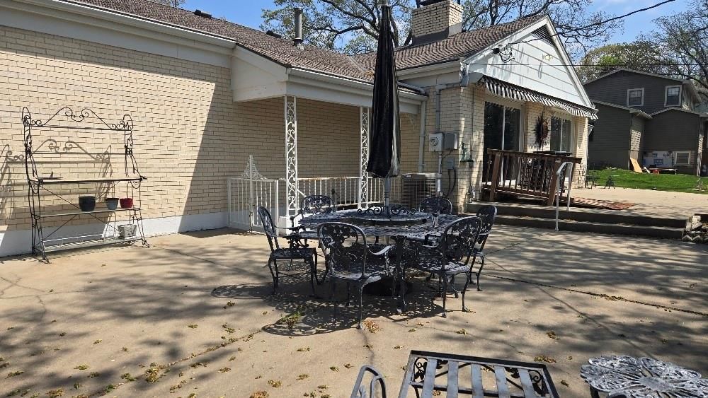 502 E Hillcrest Road — photo 7