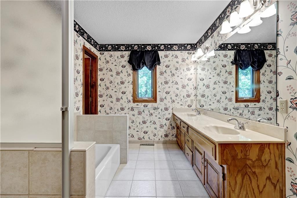 14818 W 83rd Terrace — photo 16