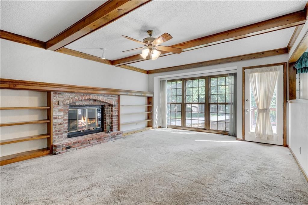 14818 W 83rd Terrace — photo 7