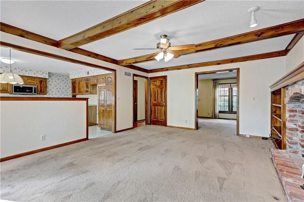 14818 W 83rd Terrace — photo 9