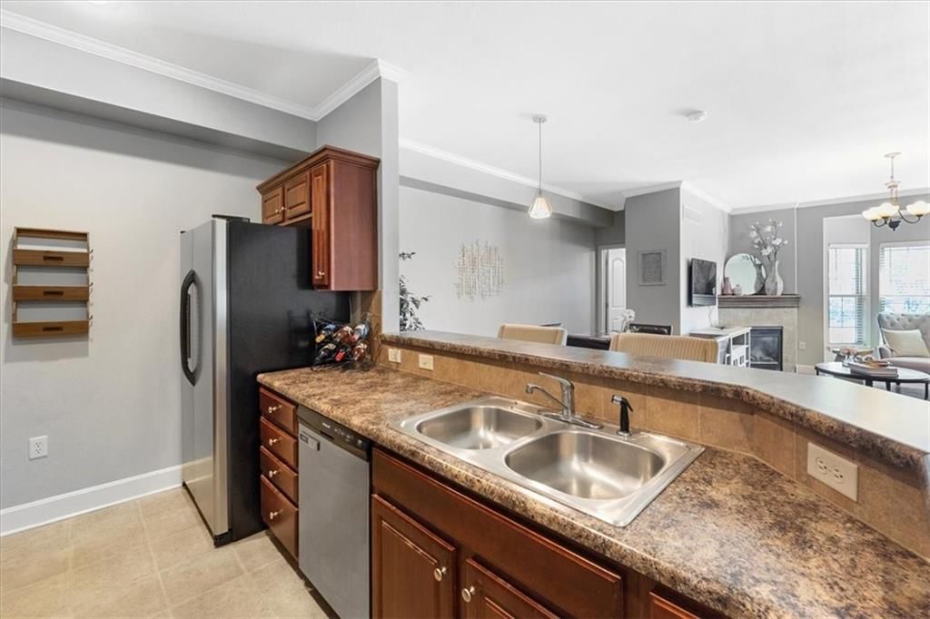 14068 W 112th Terrace — photo 5