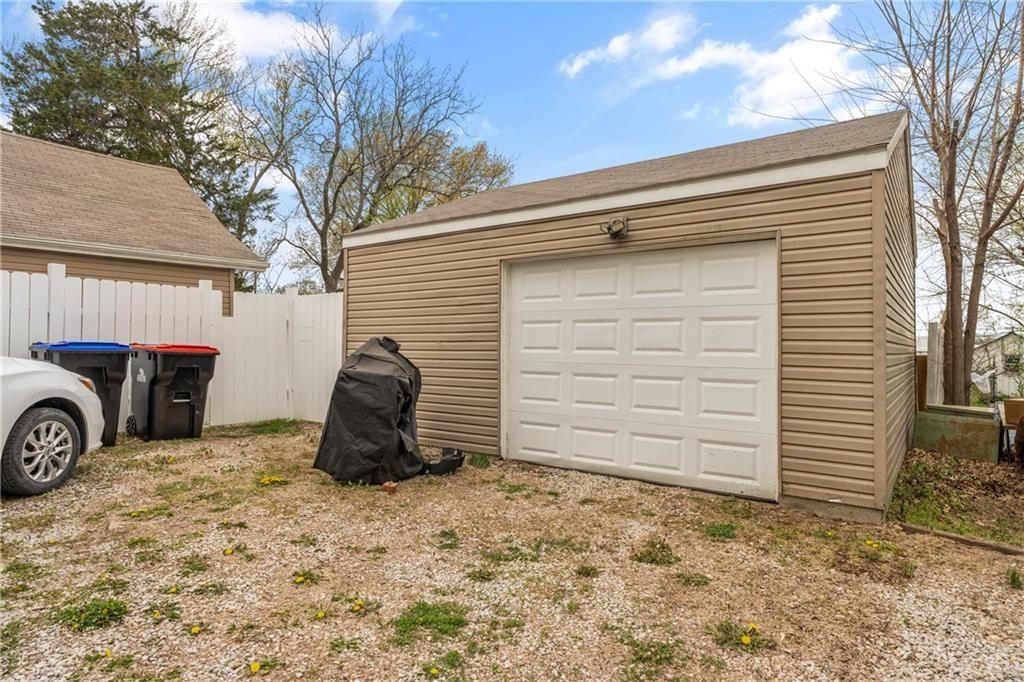 343 E Market Street — photo 18