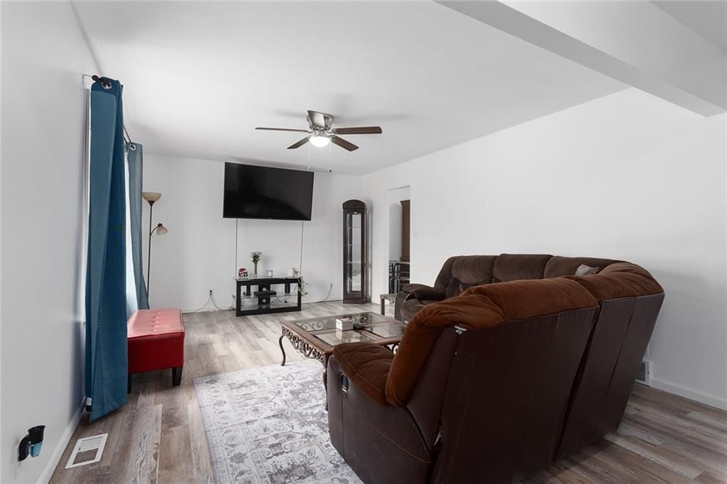 402 Hithergreen Drive — photo 2