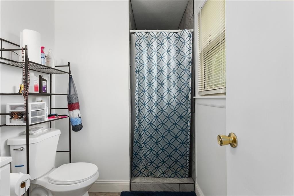 402 Hithergreen Drive — photo 18