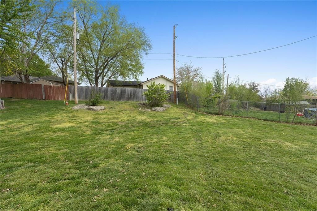402 Hithergreen Drive — photo 21