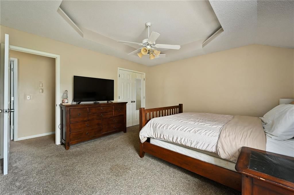 601 S Johnson Drive — photo 11