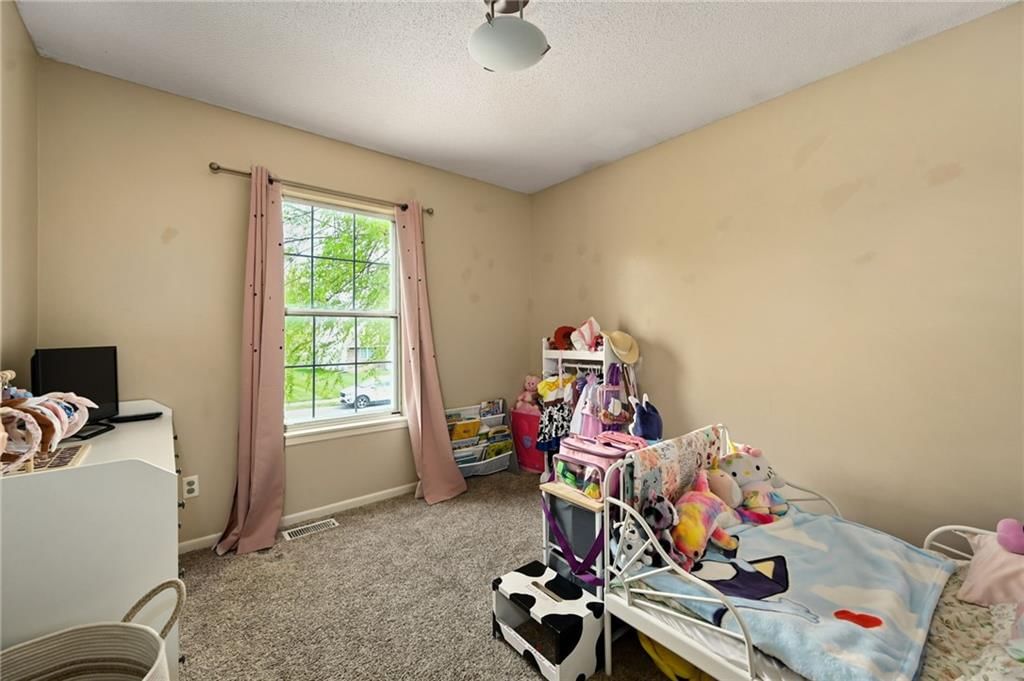 601 S Johnson Drive — photo 13