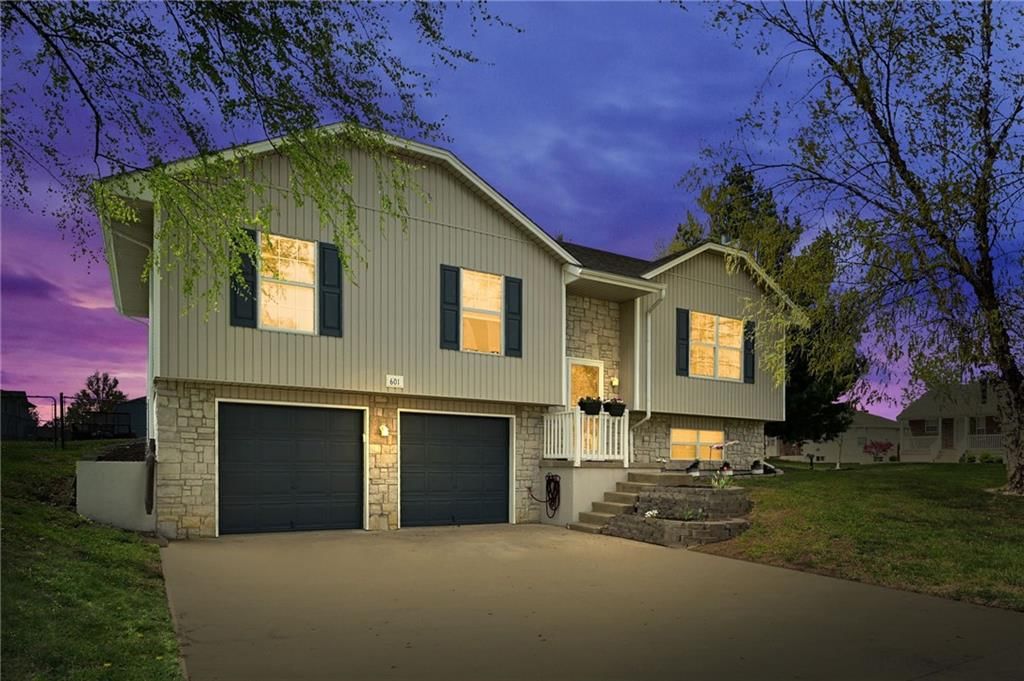 601 S Johnson Drive — photo 3