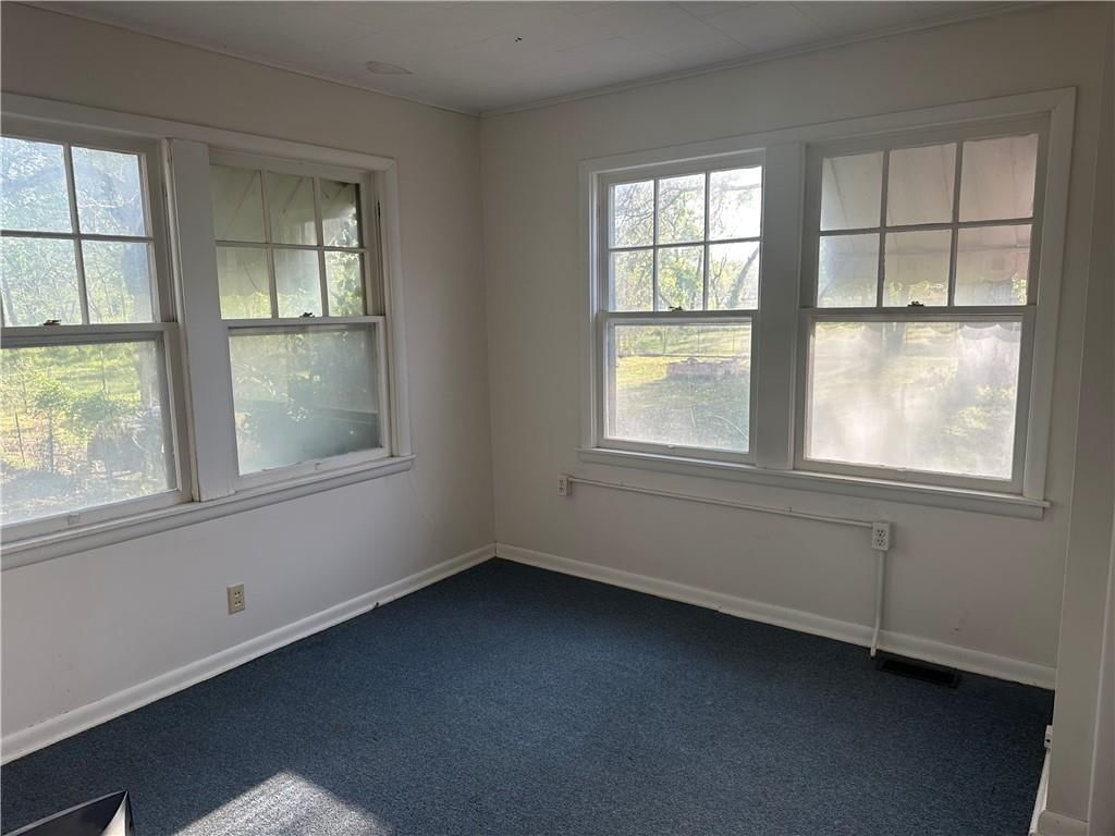 1301 W Maple Street — photo 18