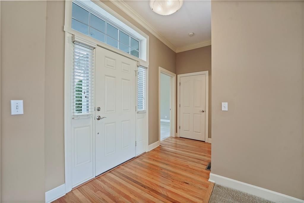 2445 SW Lilly Drive — photo 3