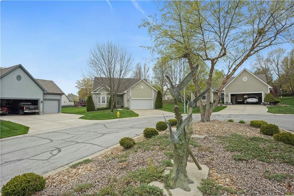 2445 SW Lilly Drive — photo 33