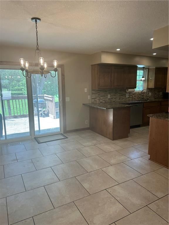 3406 N 36th Terrace — photo 16