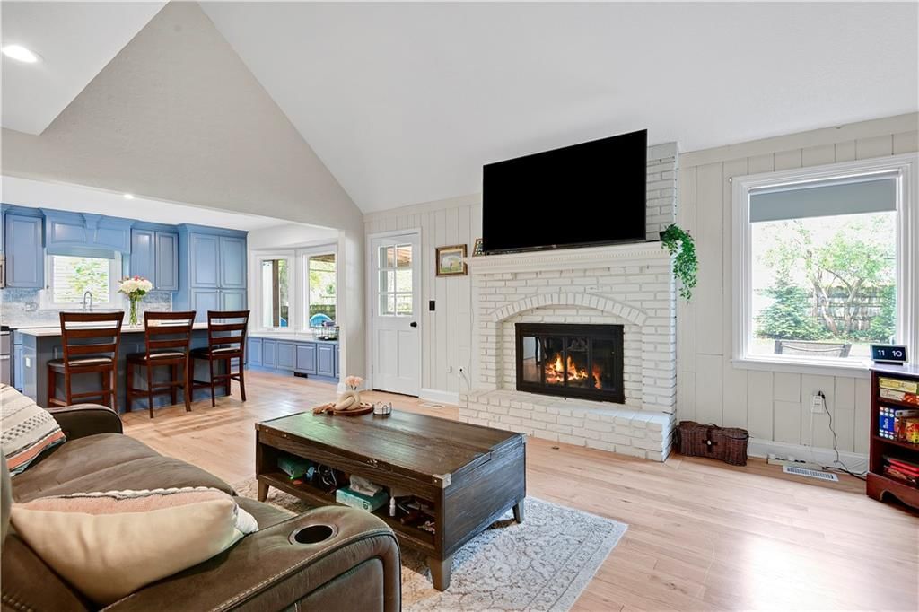 10136 Earnshaw Street — photo 15