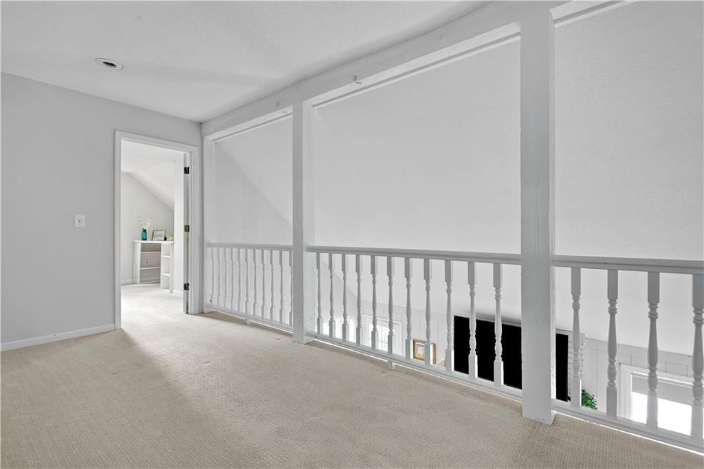 10136 Earnshaw Street — photo 26