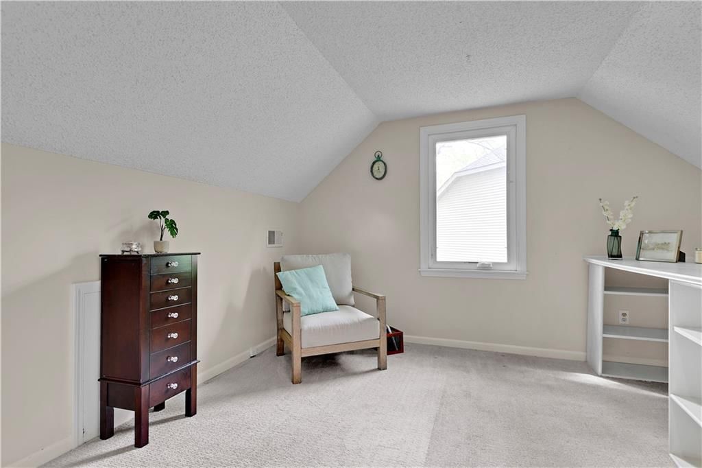 10136 Earnshaw Street — photo 27