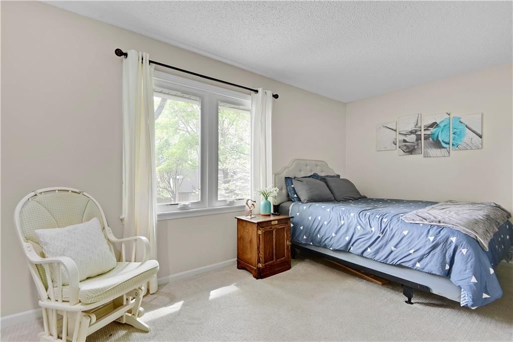 10136 Earnshaw Street — photo 28