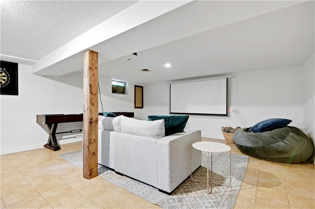10136 Earnshaw Street — photo 34