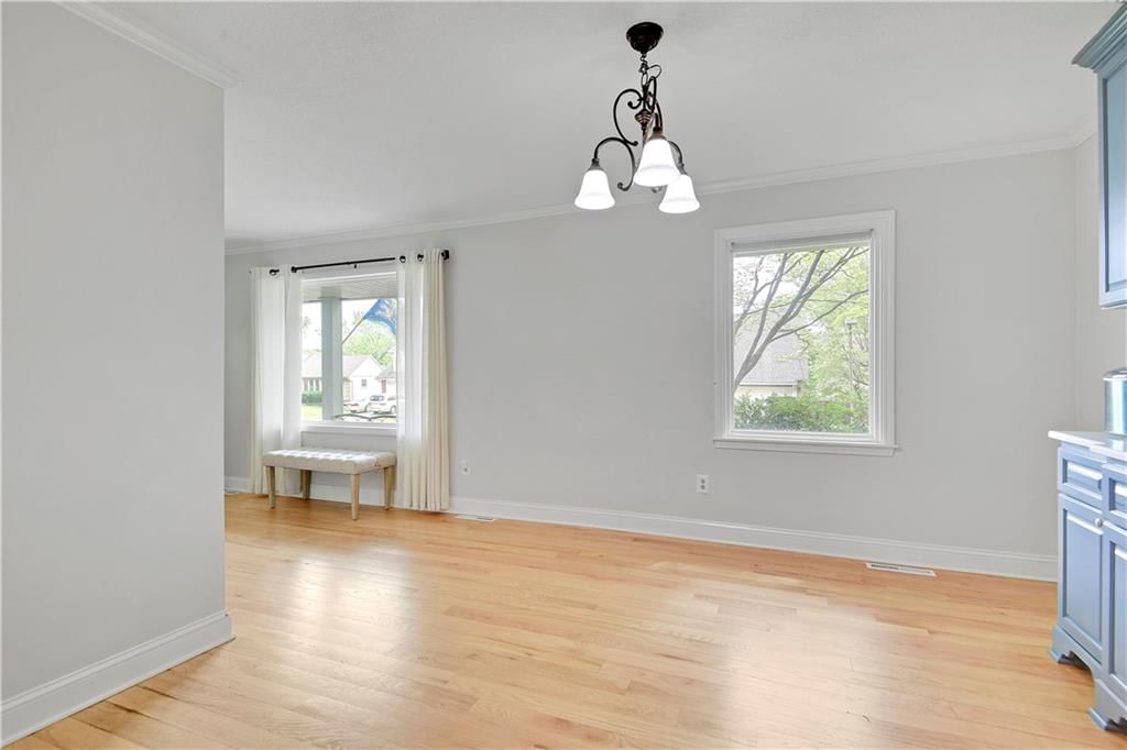 10136 Earnshaw Street — photo 7