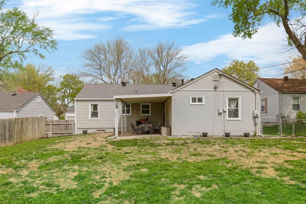 11403 W 67TH Terrace — photo 28